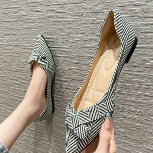 Internet famous single shoes, flat soled grandma shoes, pointed flat shoes for women, soft soled shallow mouthed lady shoes